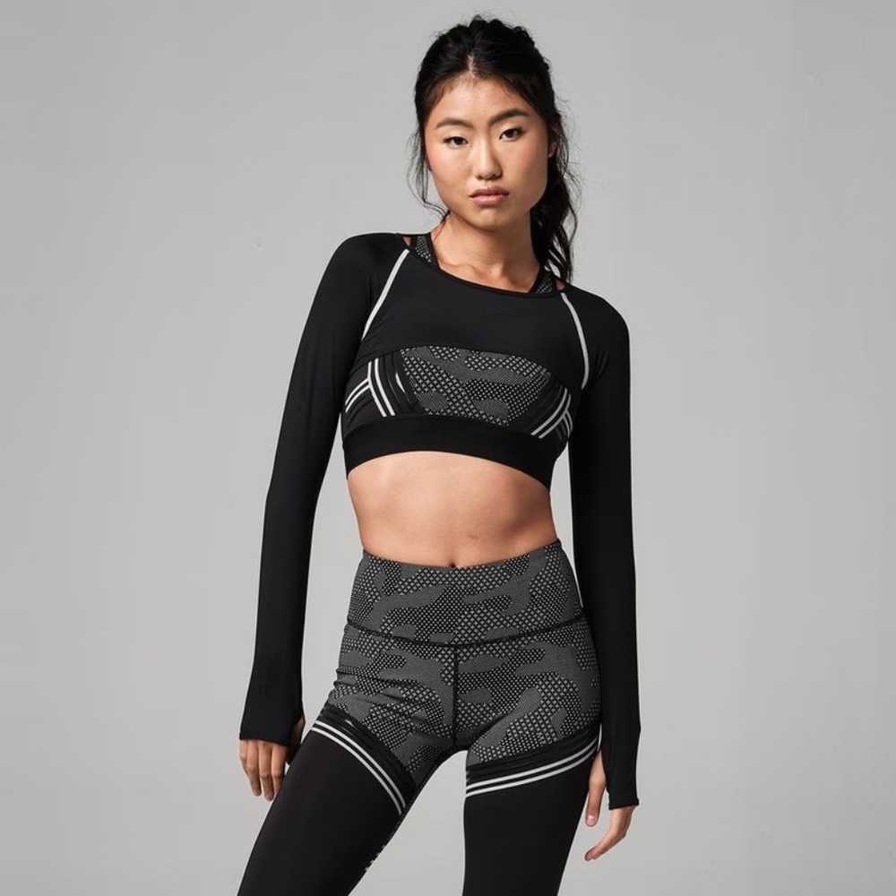 STRONG by Zumba | STRONG iD Compression Training Shrug (Size S) - LIKE NEW